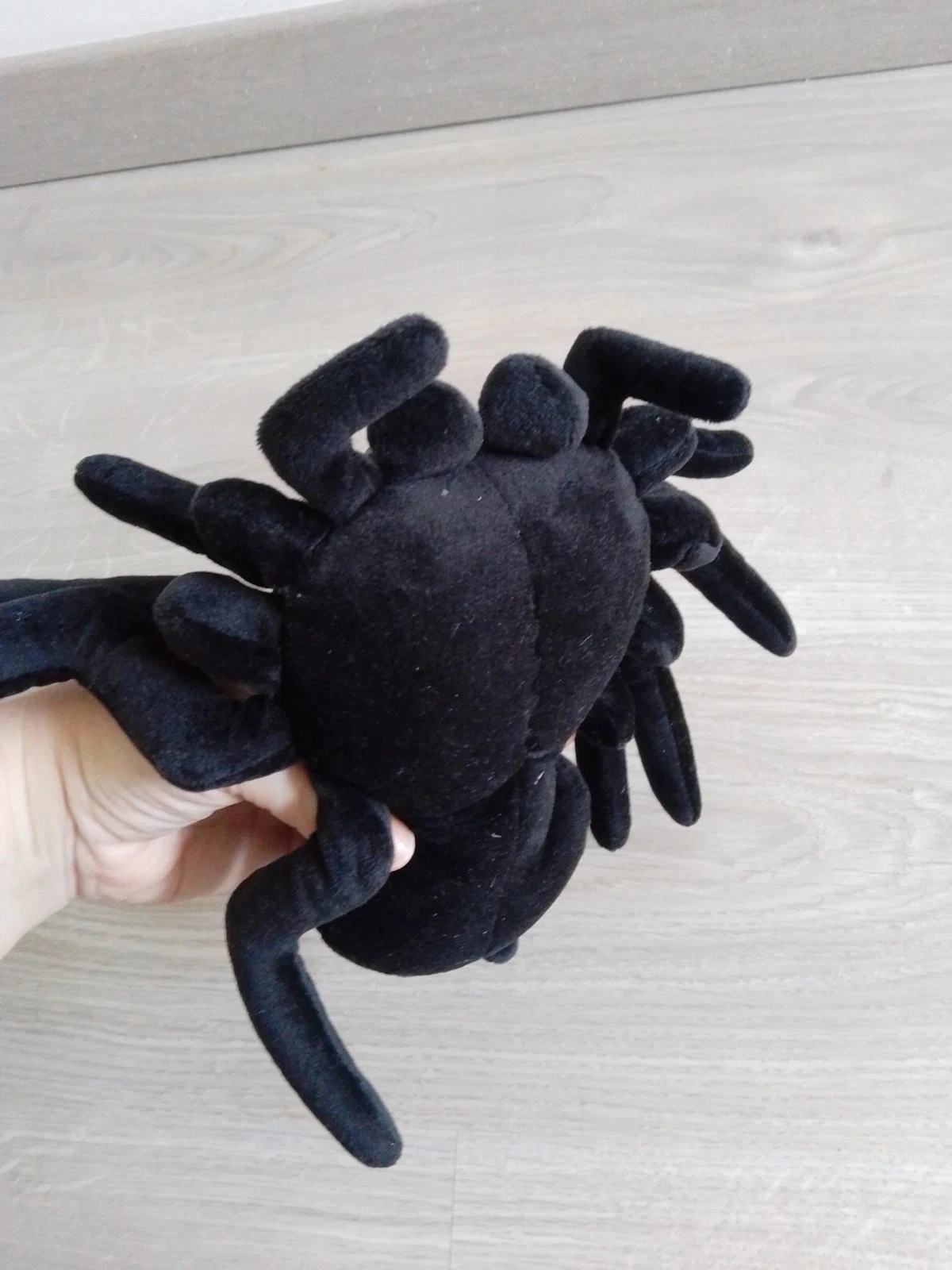 Peluche araña negra muy suave – photo 2